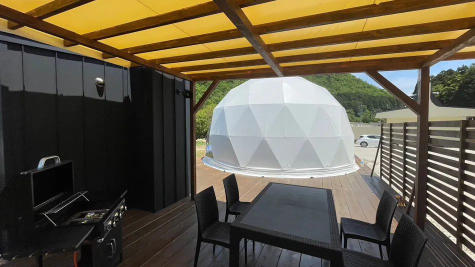 K&B Glamping Castle in the Sky
