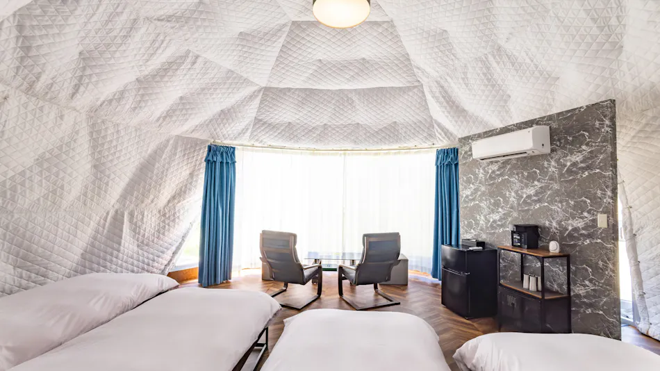 K&B Glamping Castle in the Sky
