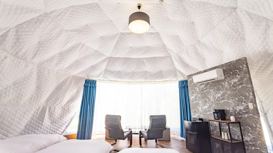 K&B Glamping Castle in the Sky