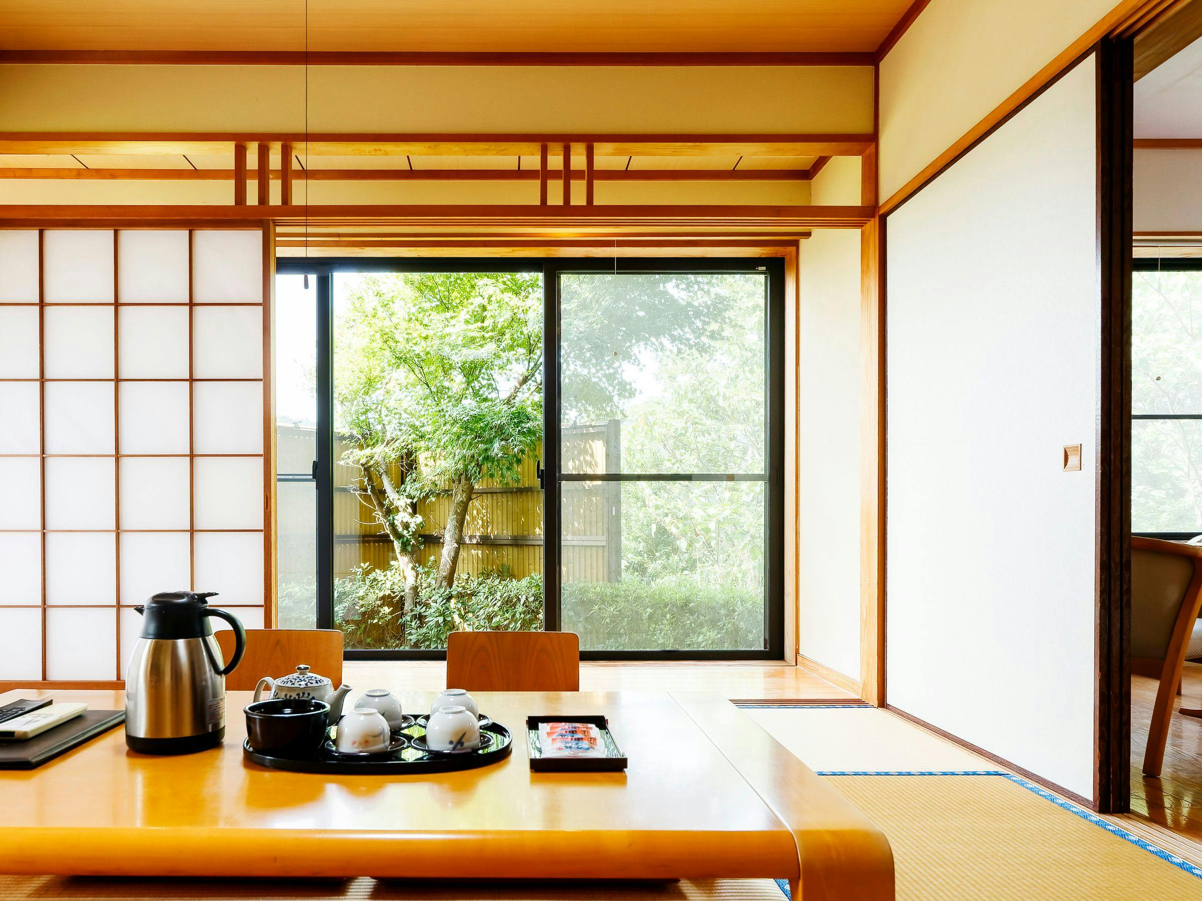 Kamar Gaya Jepang dan Barat