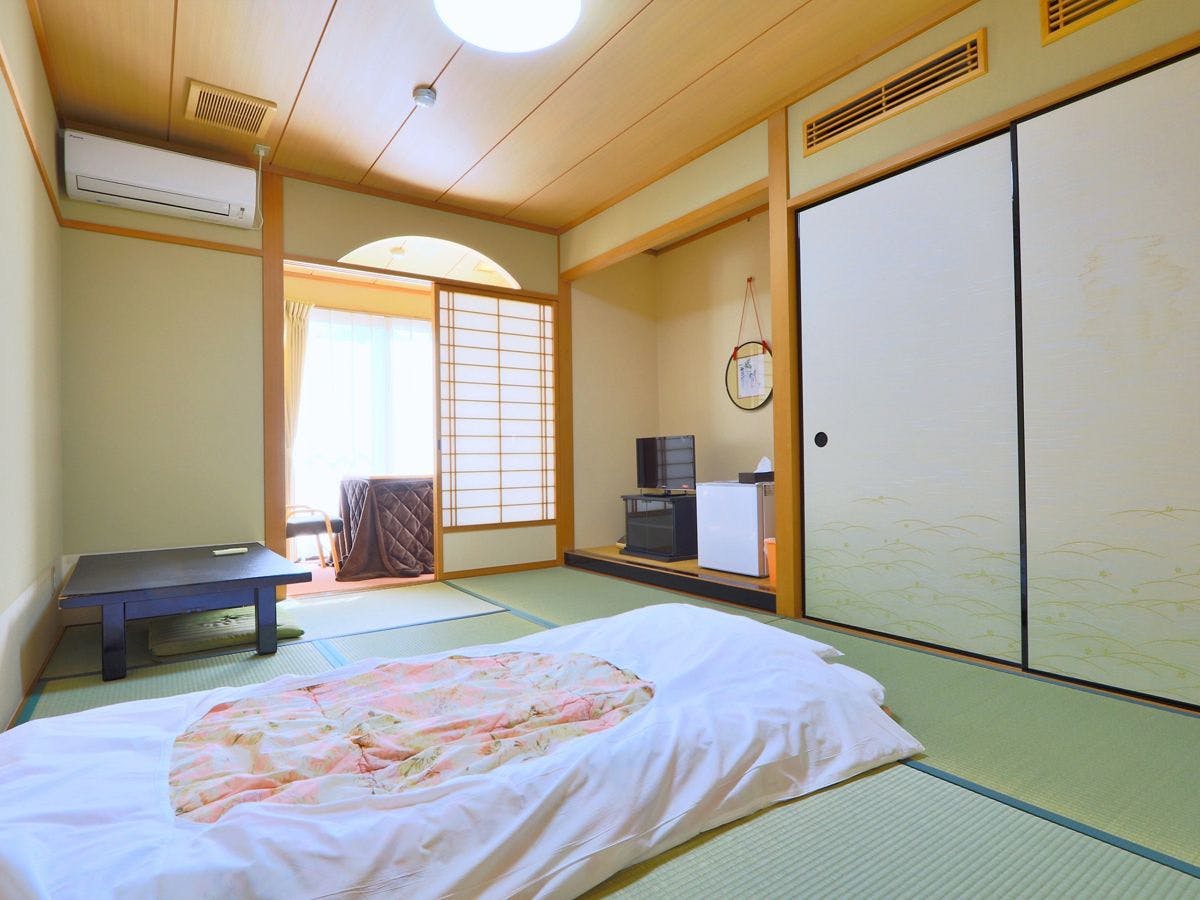 ห้องสไตล์ญี่ปุ่นขนาด 6 เสื่อทาทามิ (มีห้องน้ำ)