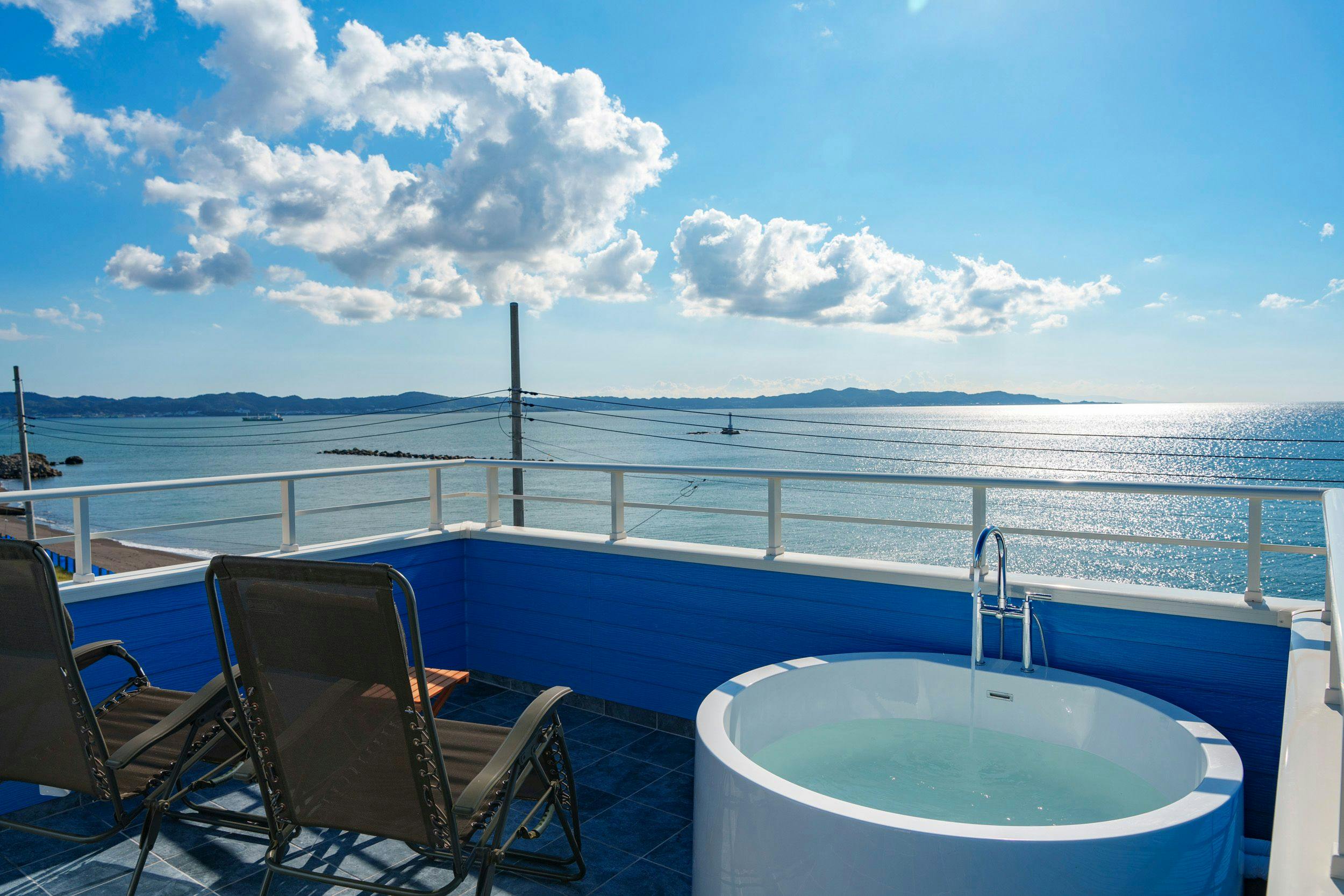 ออนเซ็นกลางแจ้งพร้อมวิวอ่าวโตเกียว