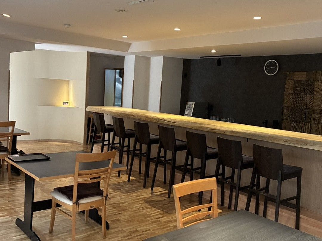 ห้องอาหารคุณภาพสูงโฉมใหม่ที่กลับมาอีกครั้ง