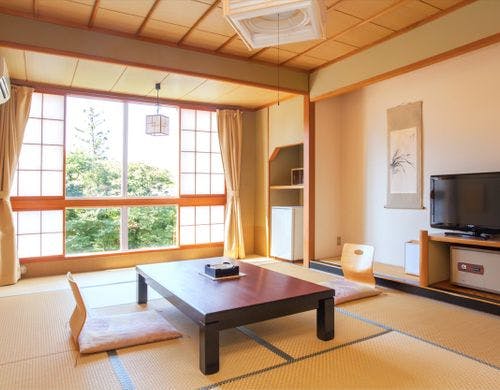 6名様まで入れるゆったりとした和室