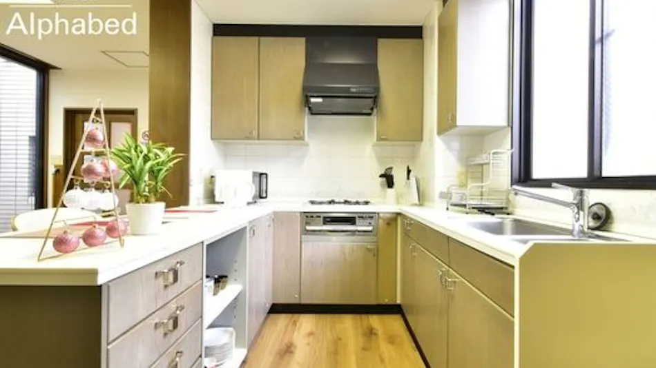 Alphabed Takamatsu Marugamemachi