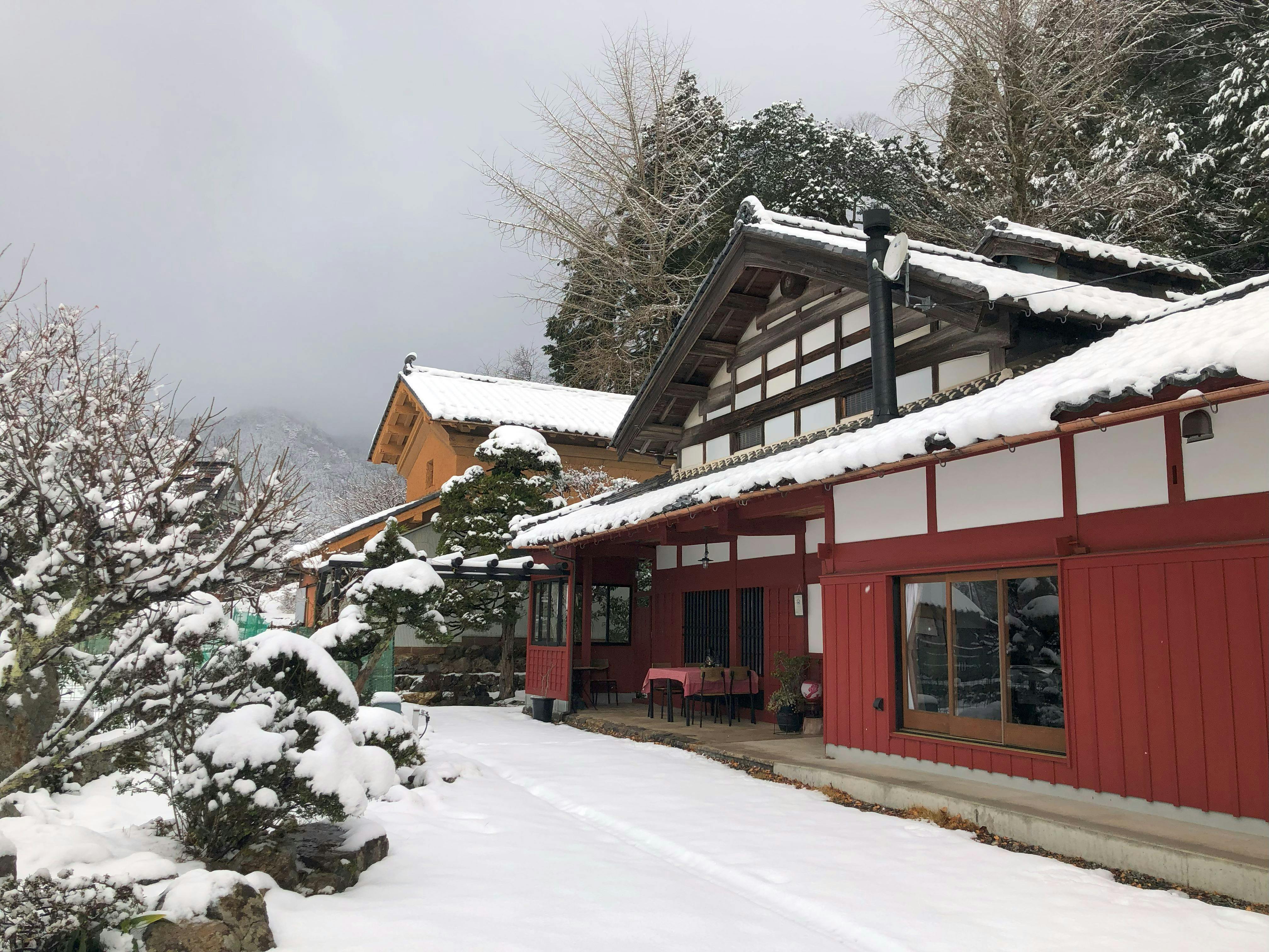 Traditional Japanese House Inn "Koharu"