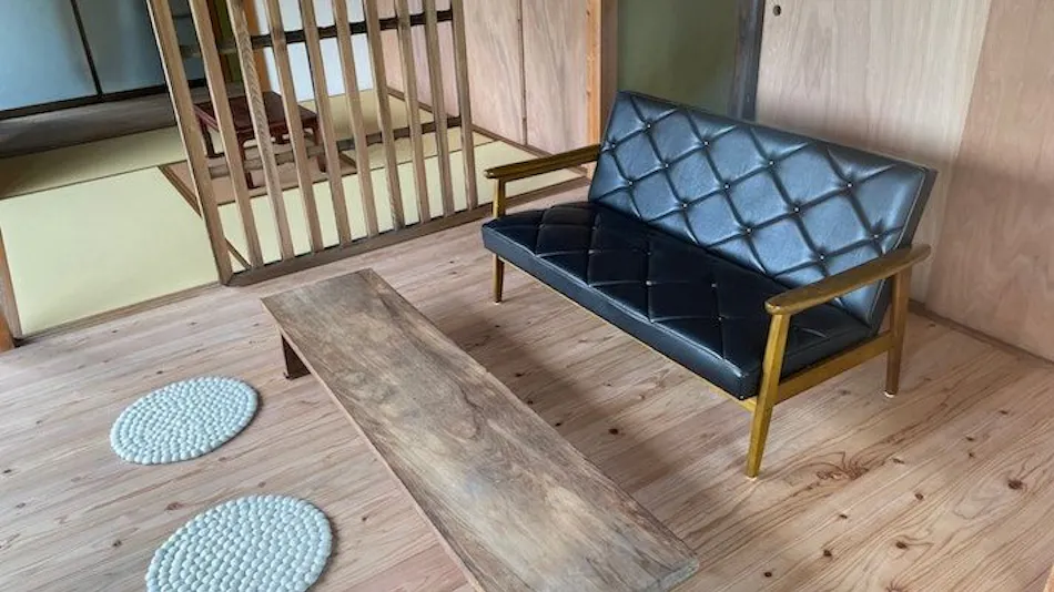 Mugi's Inn "Waterside"