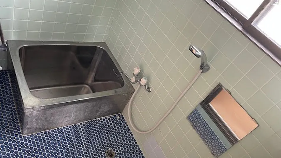 Mugi's Inn "Waterside"