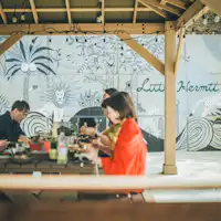 สวนบาร์บีคิวในสวนหลังบ้าน