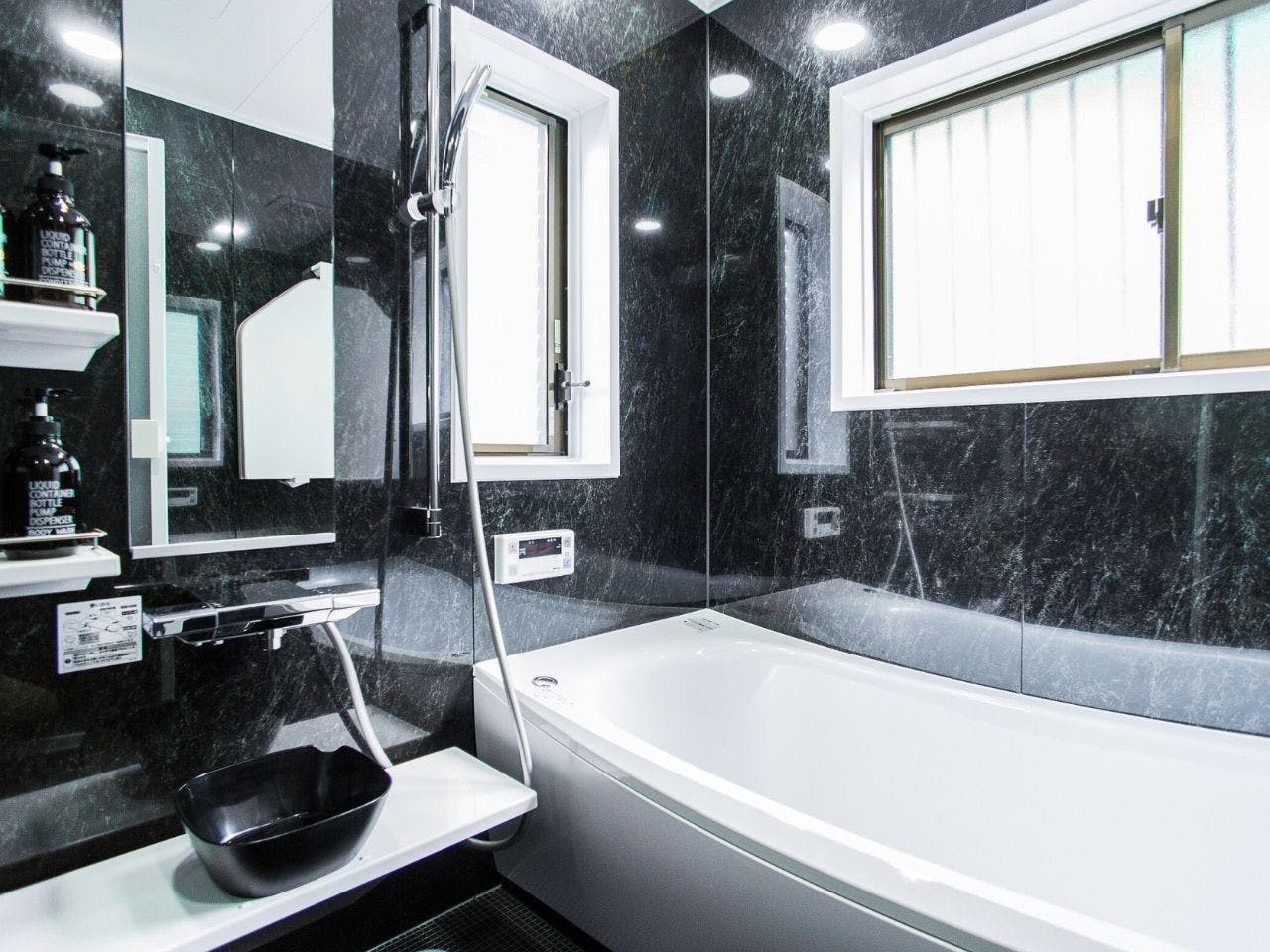 ห้องน้ำแบบเต็มรูปแบบ