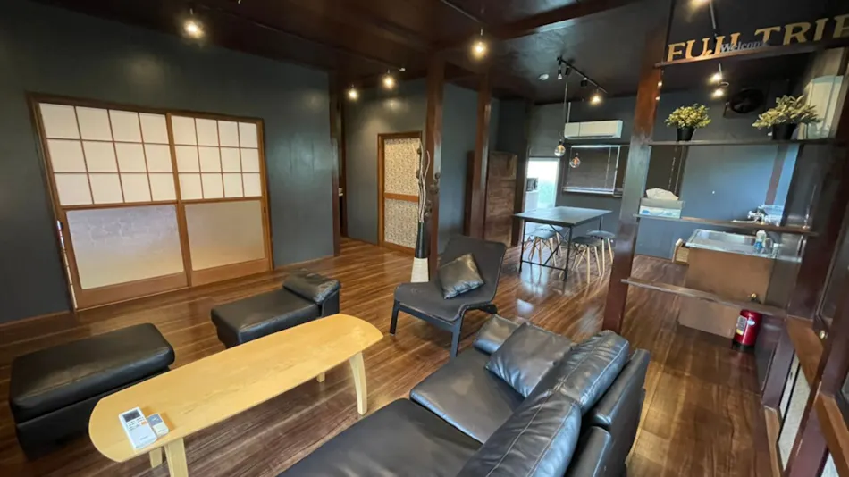 FUJI TRIP HOUSE AMBER