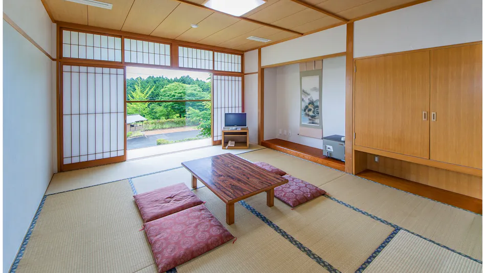 Hyogo Prefectural Tajima Longevity Village Accommodation Building Yume Lodge