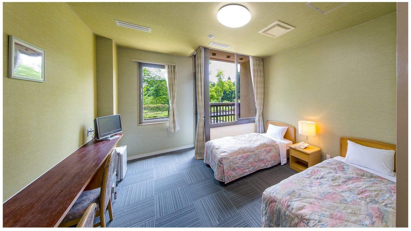 Hyogo Prefectural Tajima Longevity Village Accommodation Building Yume Lodge