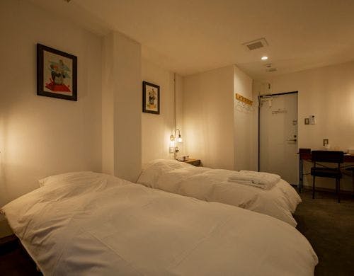 201ツインルーム夜イメージ1