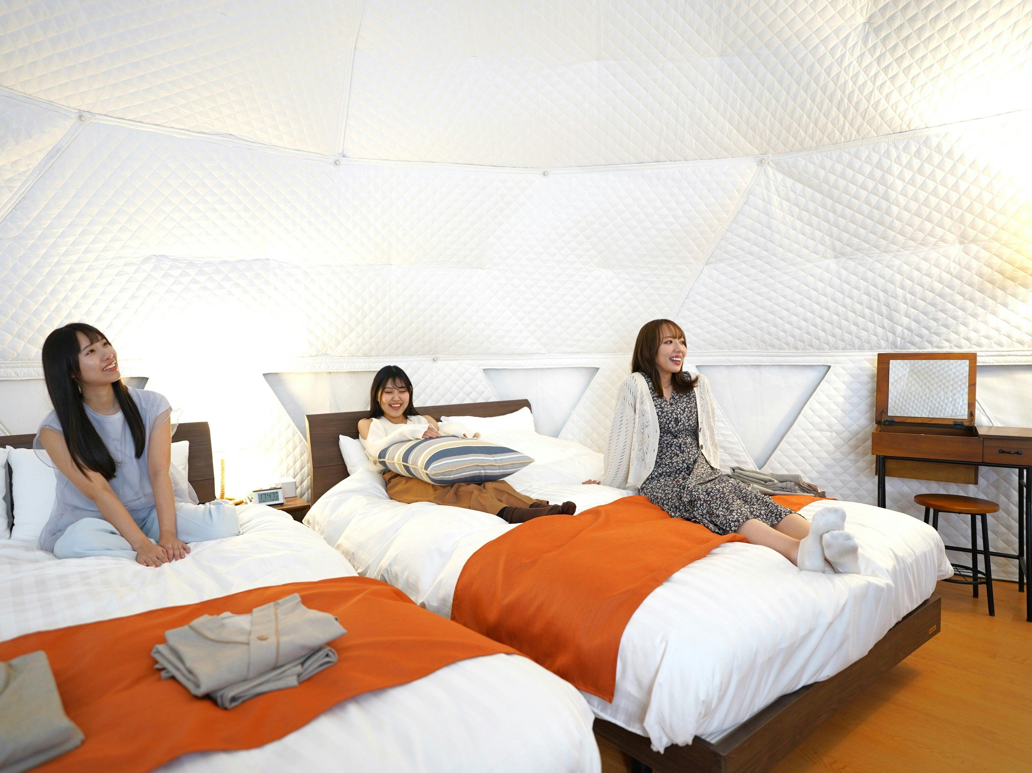 สัมผัสประสบการณ์แกลมปิ้งด้วยเต็นท์โดม!