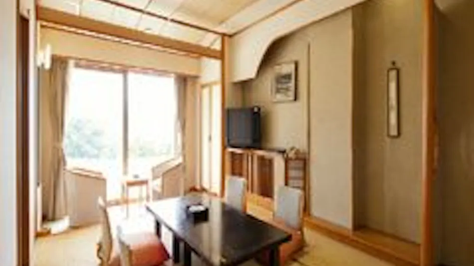 Dogashima Onsen Hotel: The Only Inn with Its Own Natural Hot Spring in Dogashima