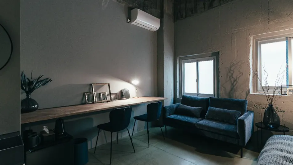 Kiten - Slow & Work Stay -