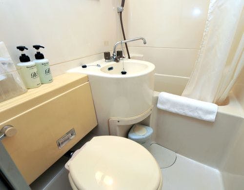 【客室】洋室はユニットバス付き