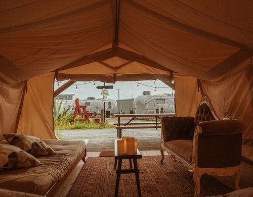 グランピングテント・カバナ