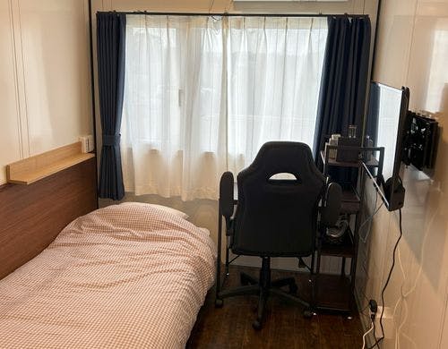 コンテナルームキッチンなしのお部屋です