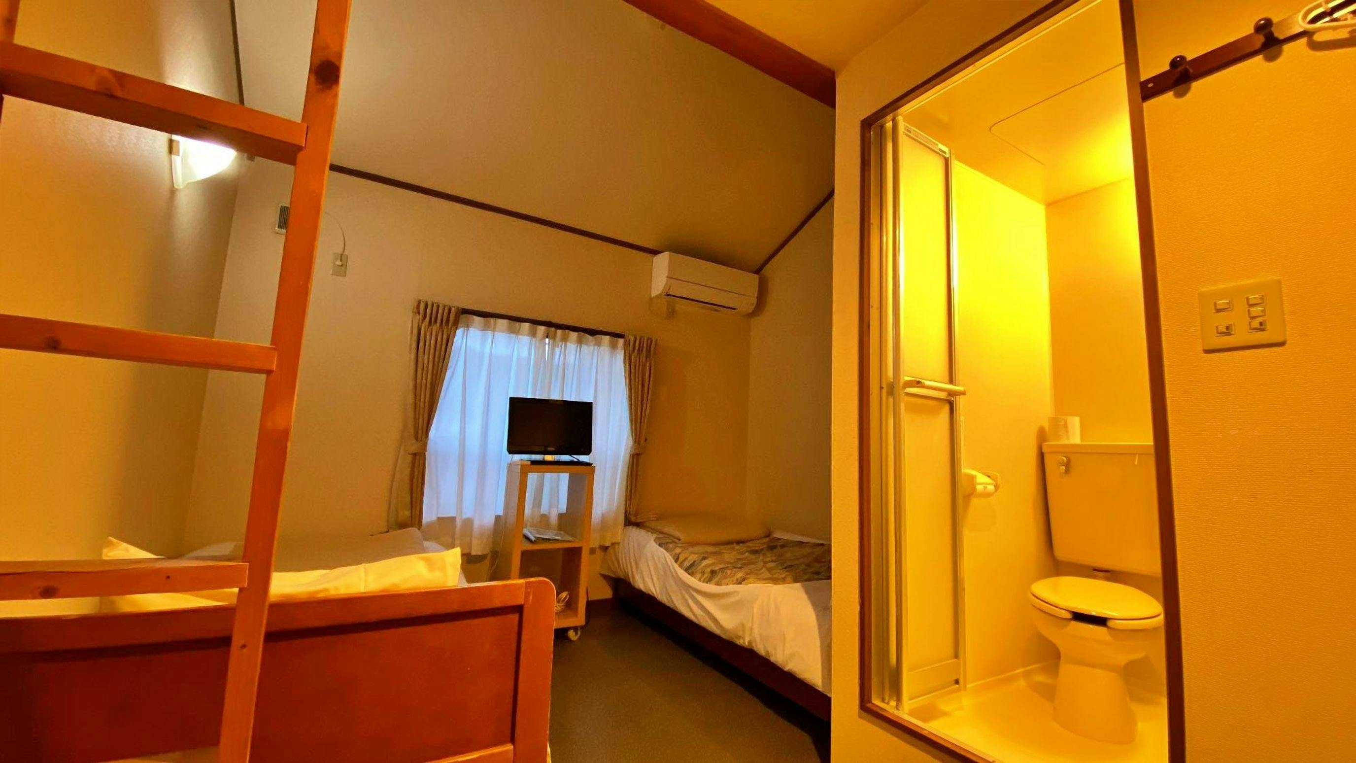 Business Hotel Hiyoshi Amawaka no Ie