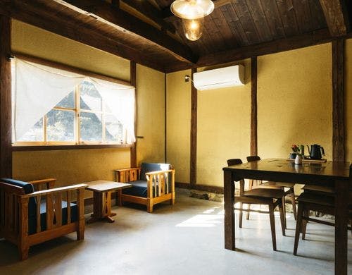 客室「潮風」ダイニングキッチン