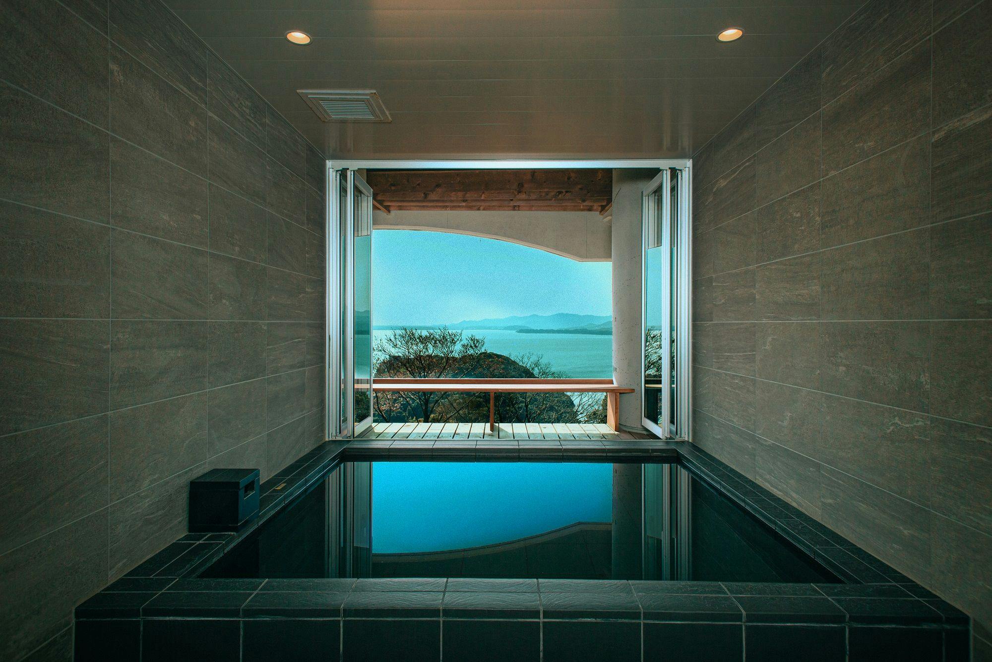 包租浴池 THE BUBBLE