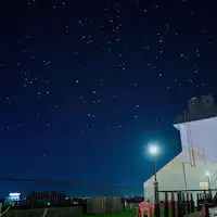 ท้องฟ้ายามค่ำคืนที่มองจาก 【空中GARDEN 宙-sora-】