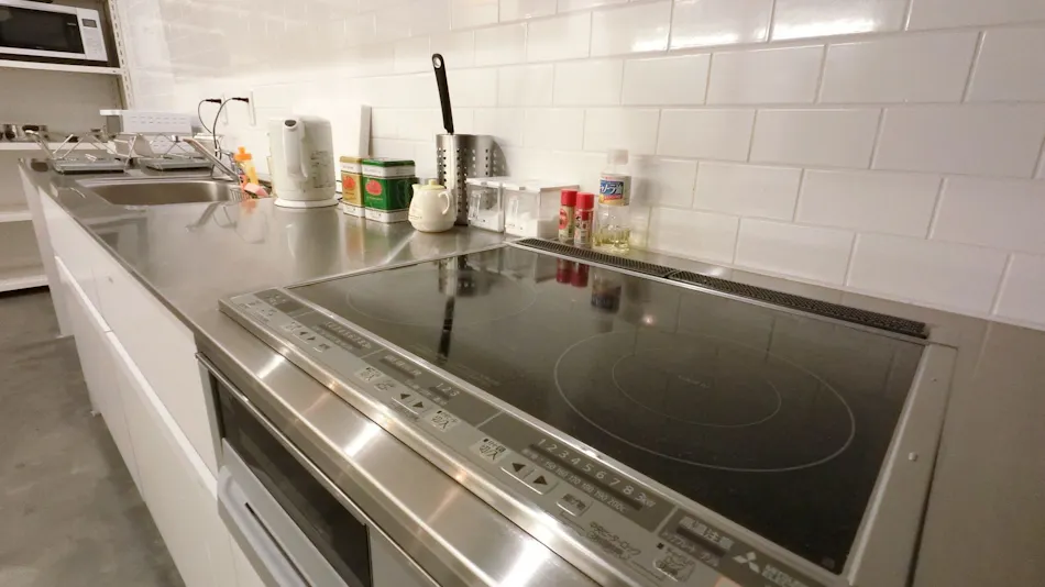 White Hostel Shinsaibashi