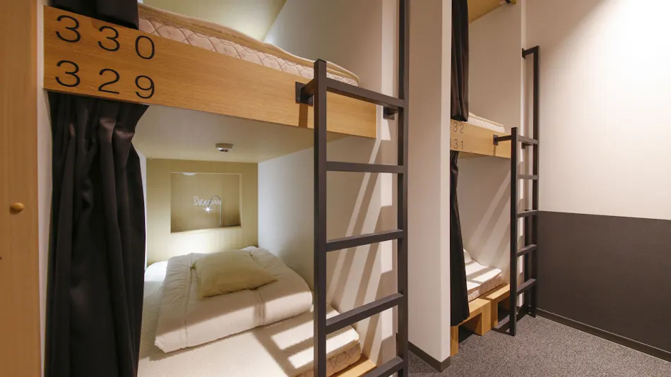 White Hostel Shinsaibashi