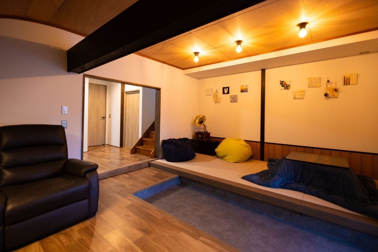 Living Room (Japanese-style room)