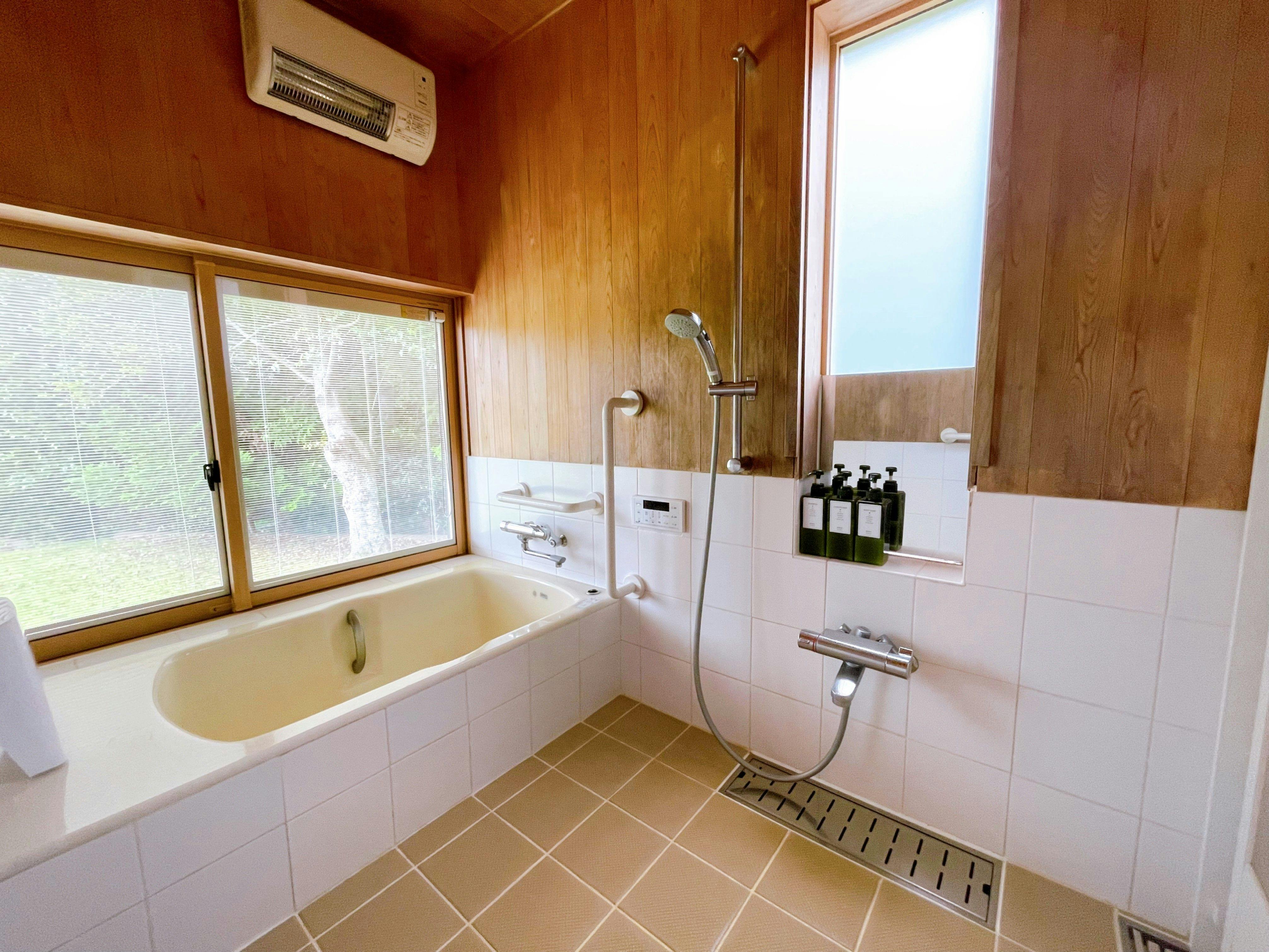 ห้องน้ำกว้างขวาง