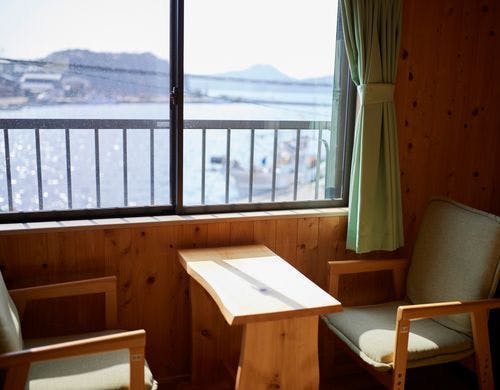 客室（シーティングエリア）