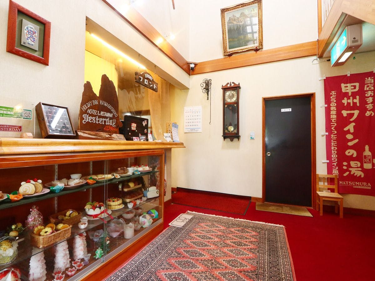 Felt desserts made by the young hostess