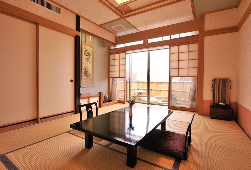 ห้องสไตล์ญี่ปุ่น 8 เสื่อทาทามิที่เงียบสงบ