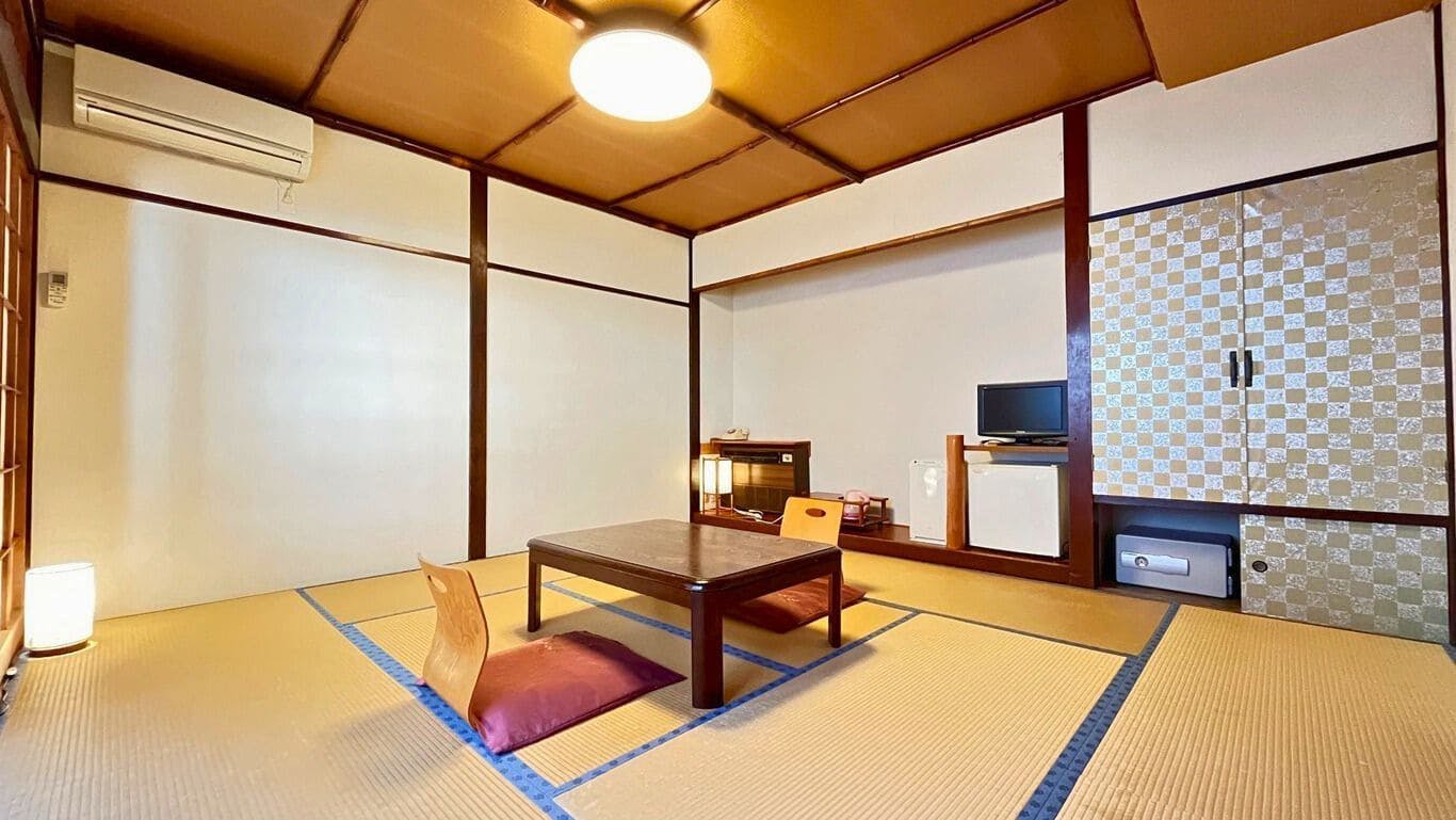 Three Private Hot Spring Baths with Free-Flowing Water - Yuyado Onsen Taiyokan