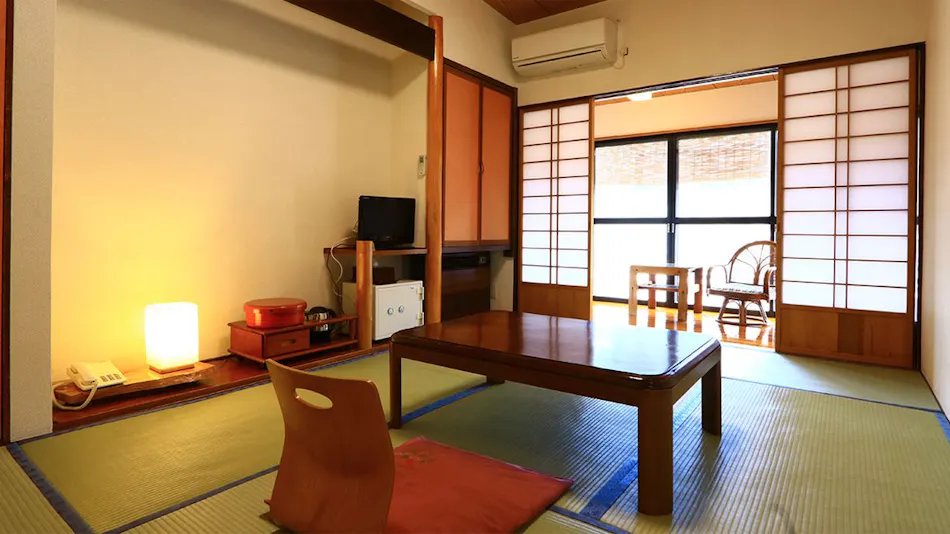 Three Private Hot Spring Baths with Free-Flowing Water - Yuyado Onsen Taiyokan