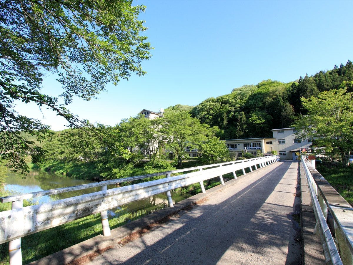 *【Jembatan ke Fasilitas】