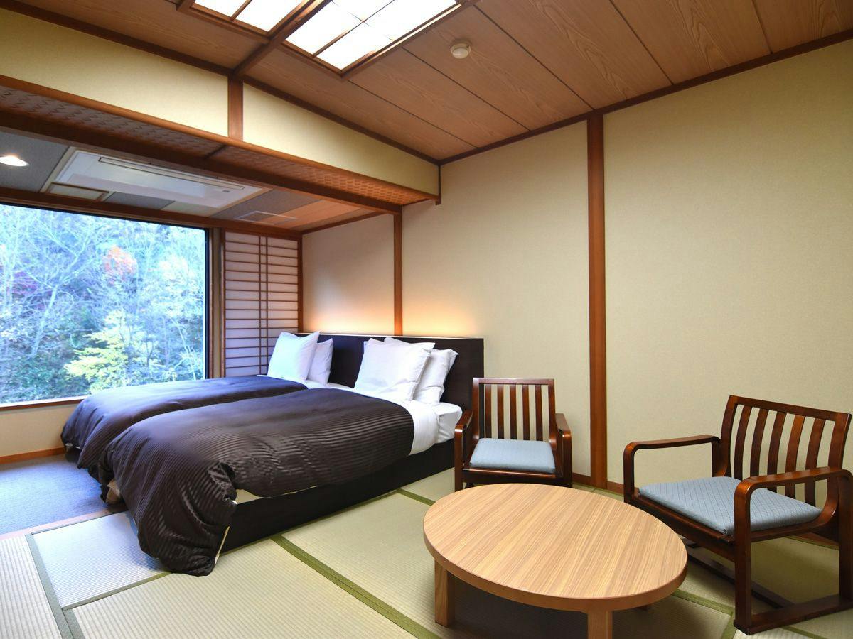 *【客室一例】本館和室ベッドタイプ