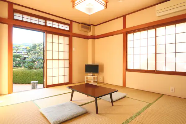 ห้องพักแบบญี่ปุ่นขนาด 8 เสื่อ (ไม่สามารถระบุได้)