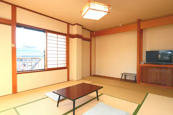 ห้องสไตล์ญี่ปุ่นขนาด 10 เสื่อ (ไม่สามารถระบุได้)