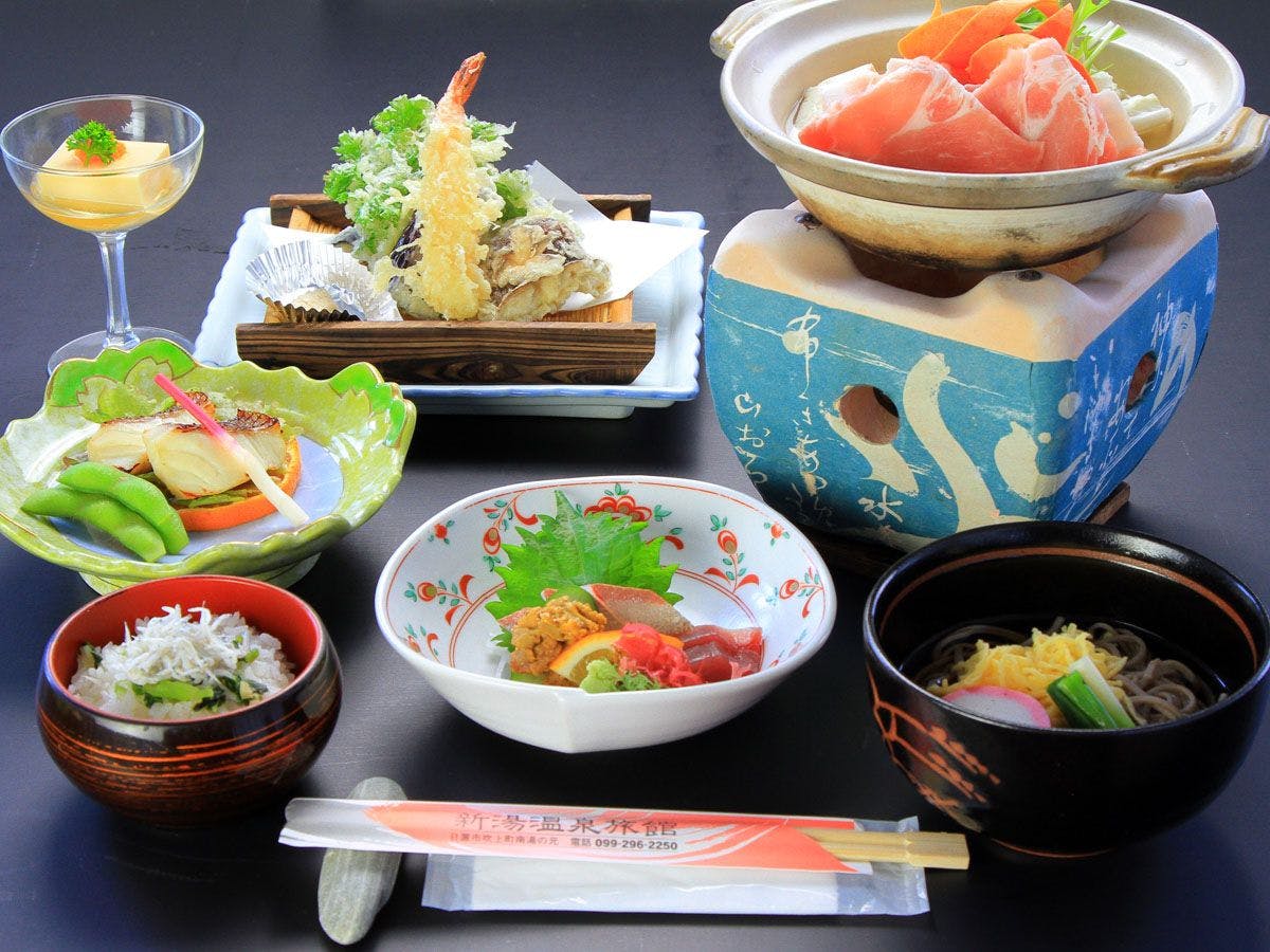 การต้อนรับที่น้ำพุร้อนชินยุที่เชฟได้จัดเตรียมไว้