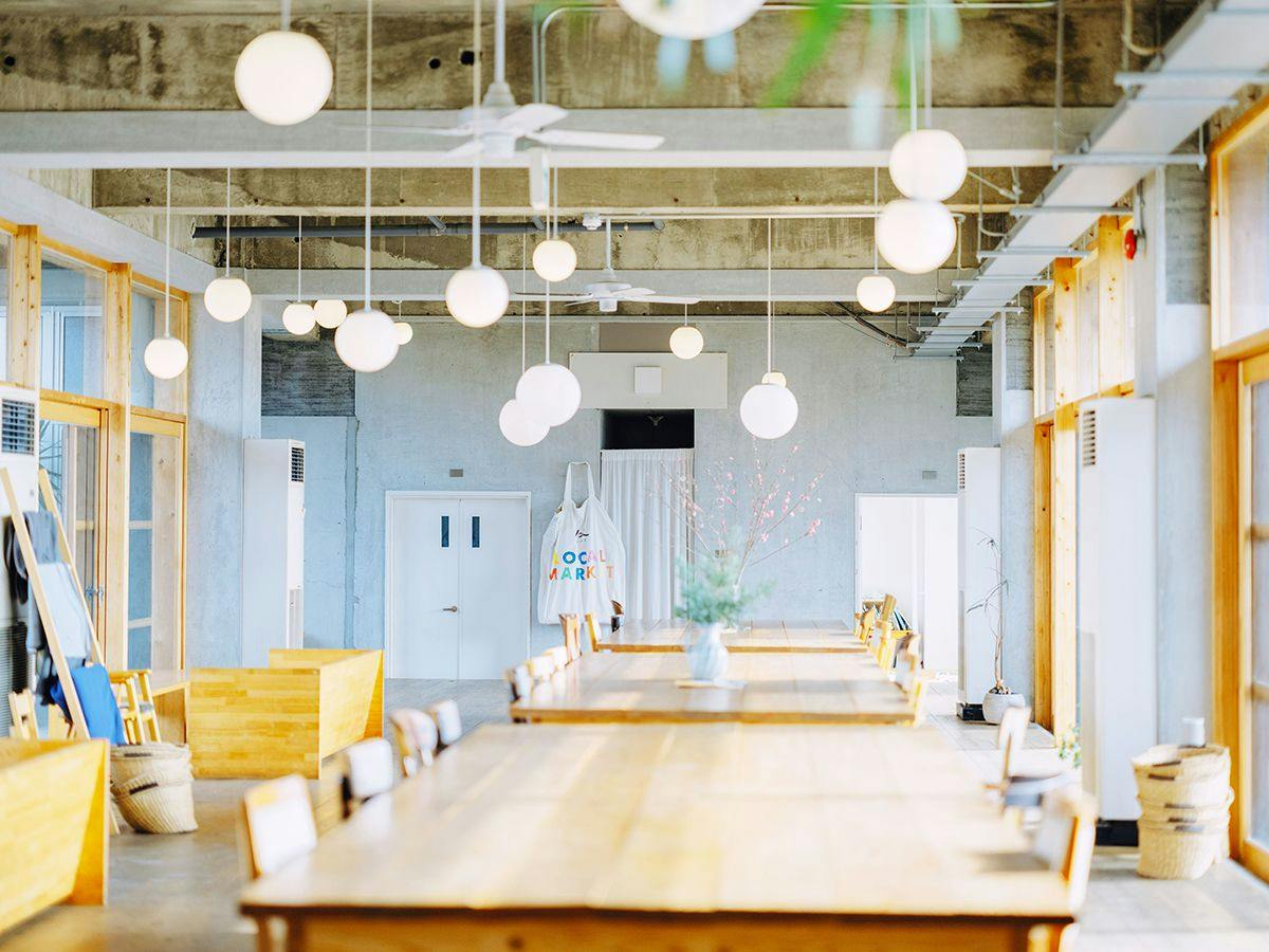 HIKE Hostel / Cafe / Shop