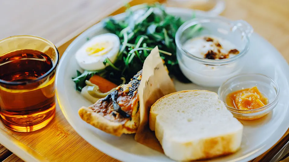 HIKE Hostel / Cafe / Shop