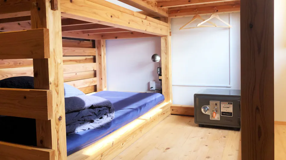 HIKE Hostel / Cafe / Shop