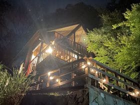 モリソンヴィラ　石垣のログハウス