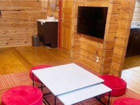 モリソンヴィラ　石垣のログハウス