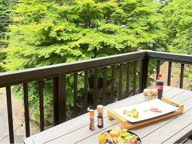 モリソンヴィラ　石垣のログハウス