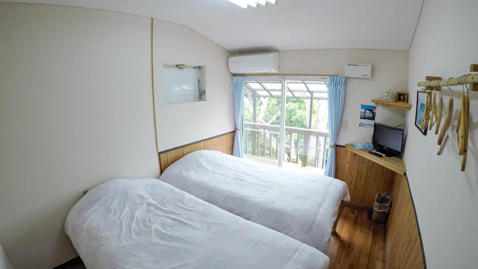Amamian Style Pension Green Hill