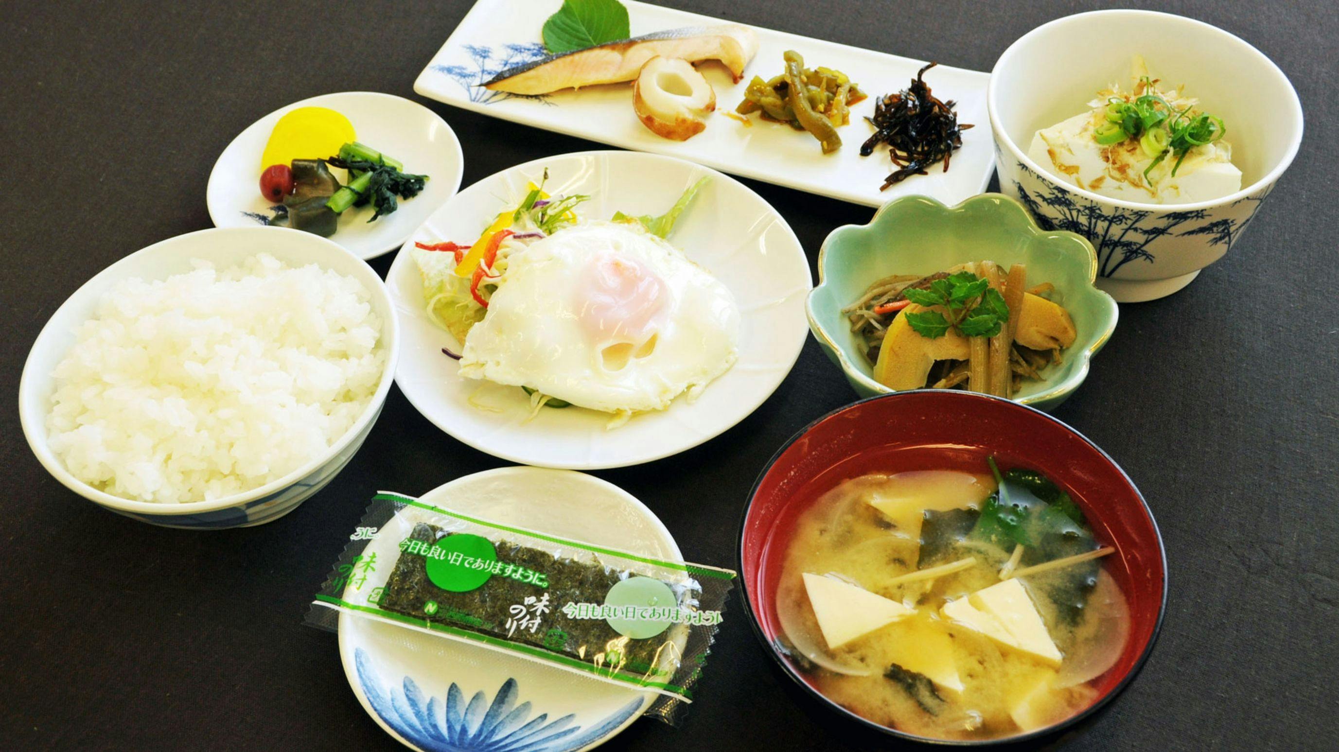 【조식】일식 정식. 하루의 활력을 충전하세요!